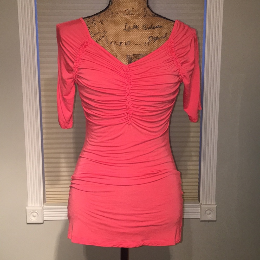 NWOT Coral fitted top